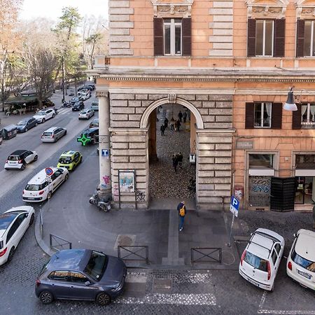 Leone D'Oro Guesthouse - Close To Piazza Vittorio Рим Экстерьер фото
