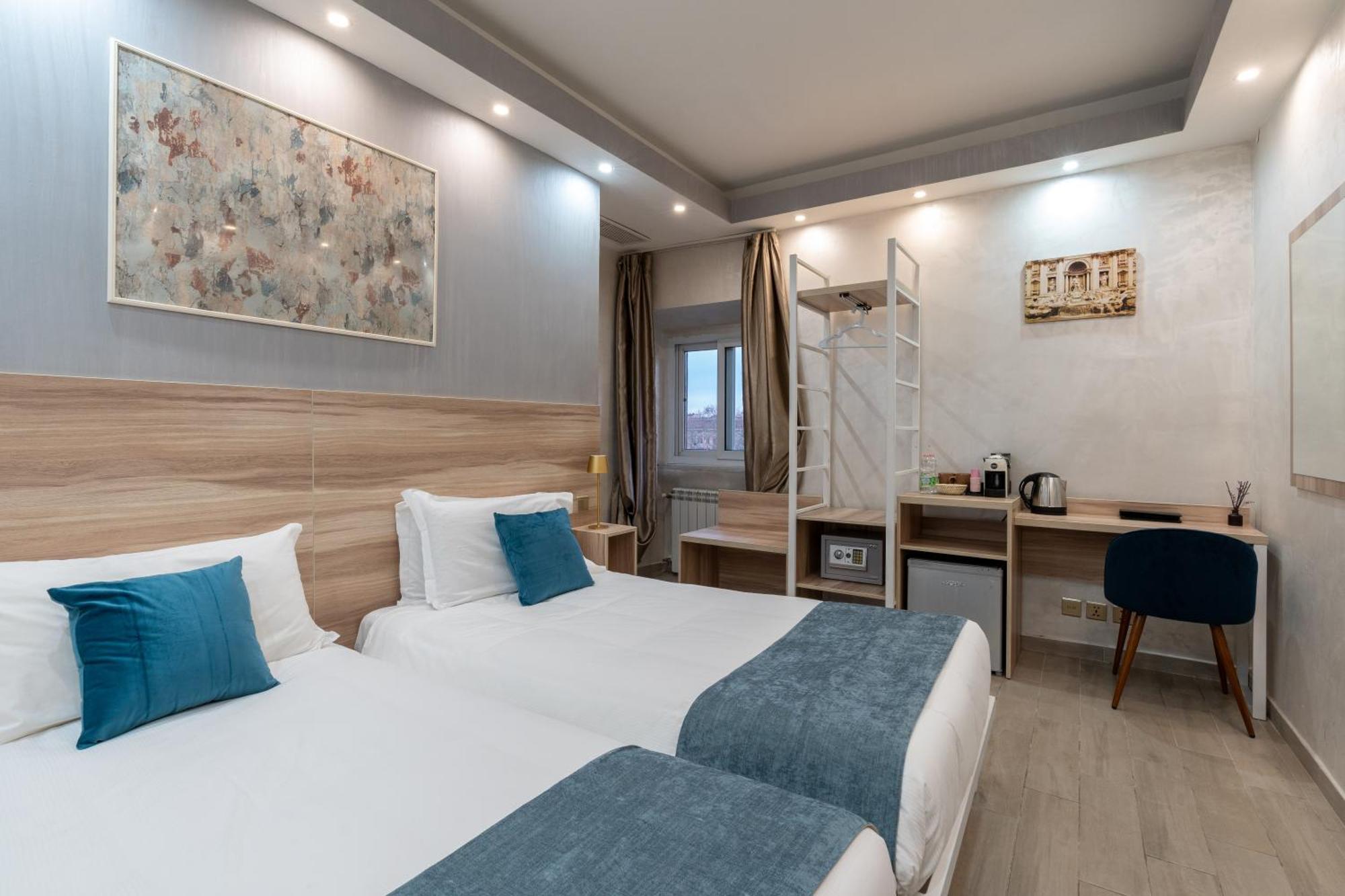 Leone D'Oro Guesthouse - Close To Piazza Vittorio Рим Экстерьер фото